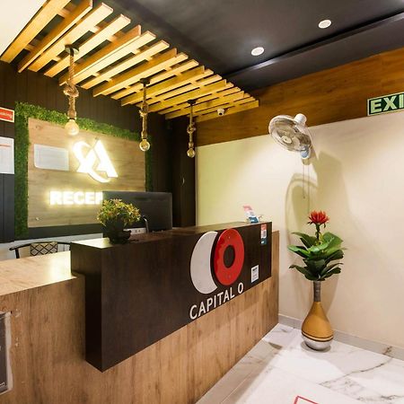 Capital O Alfa Hotel Vijayawāda Exterior foto